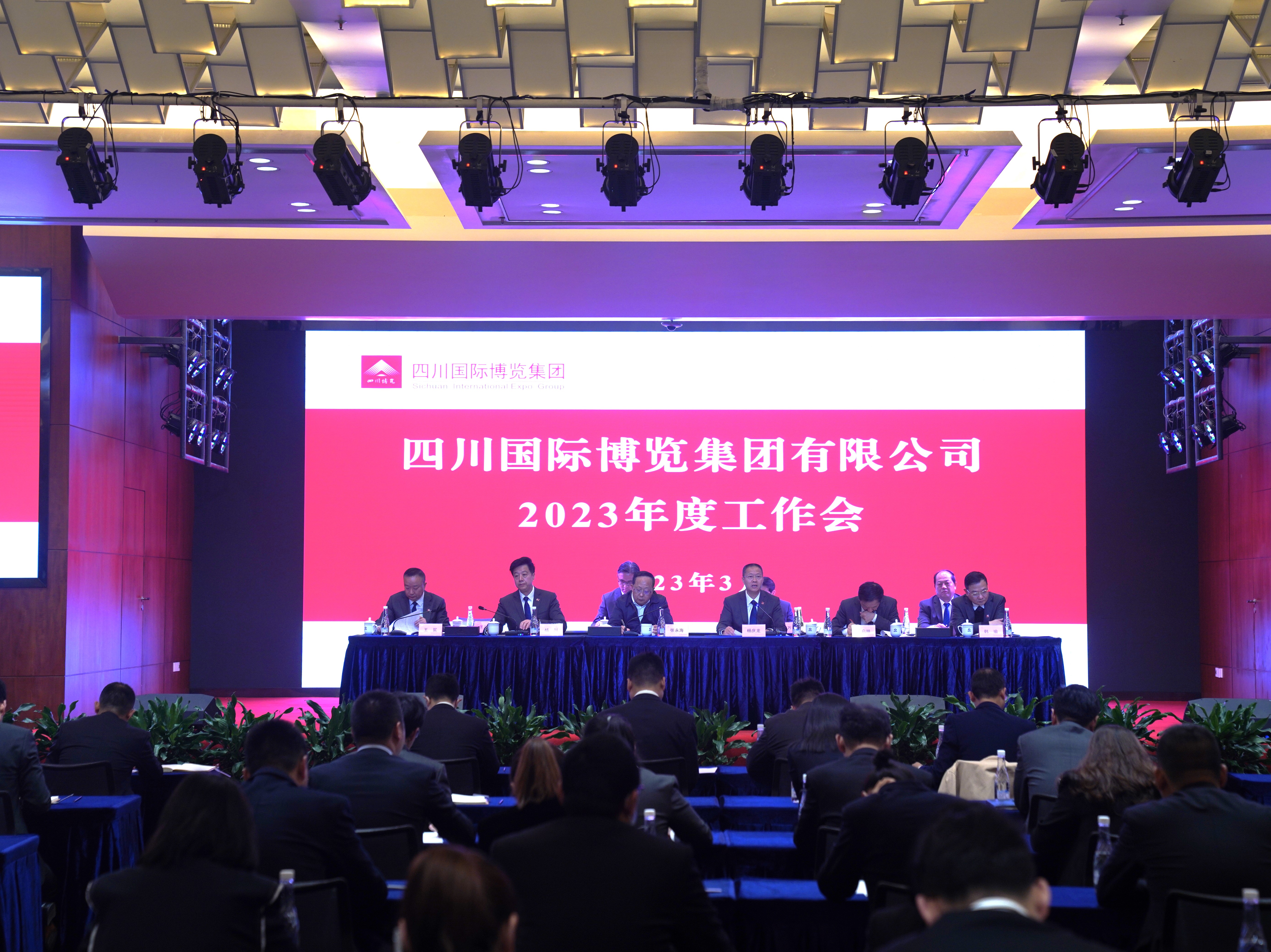 c9af5a75-9683-47bd-800a-b115189ce079