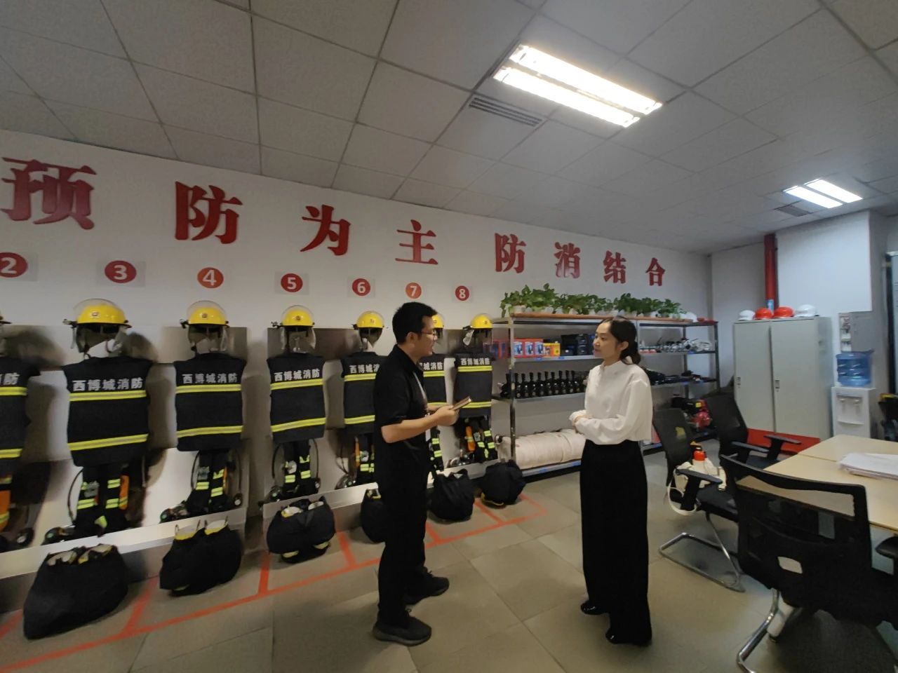 06cbb490-087b-44a0-89e2-7208e02c3f44