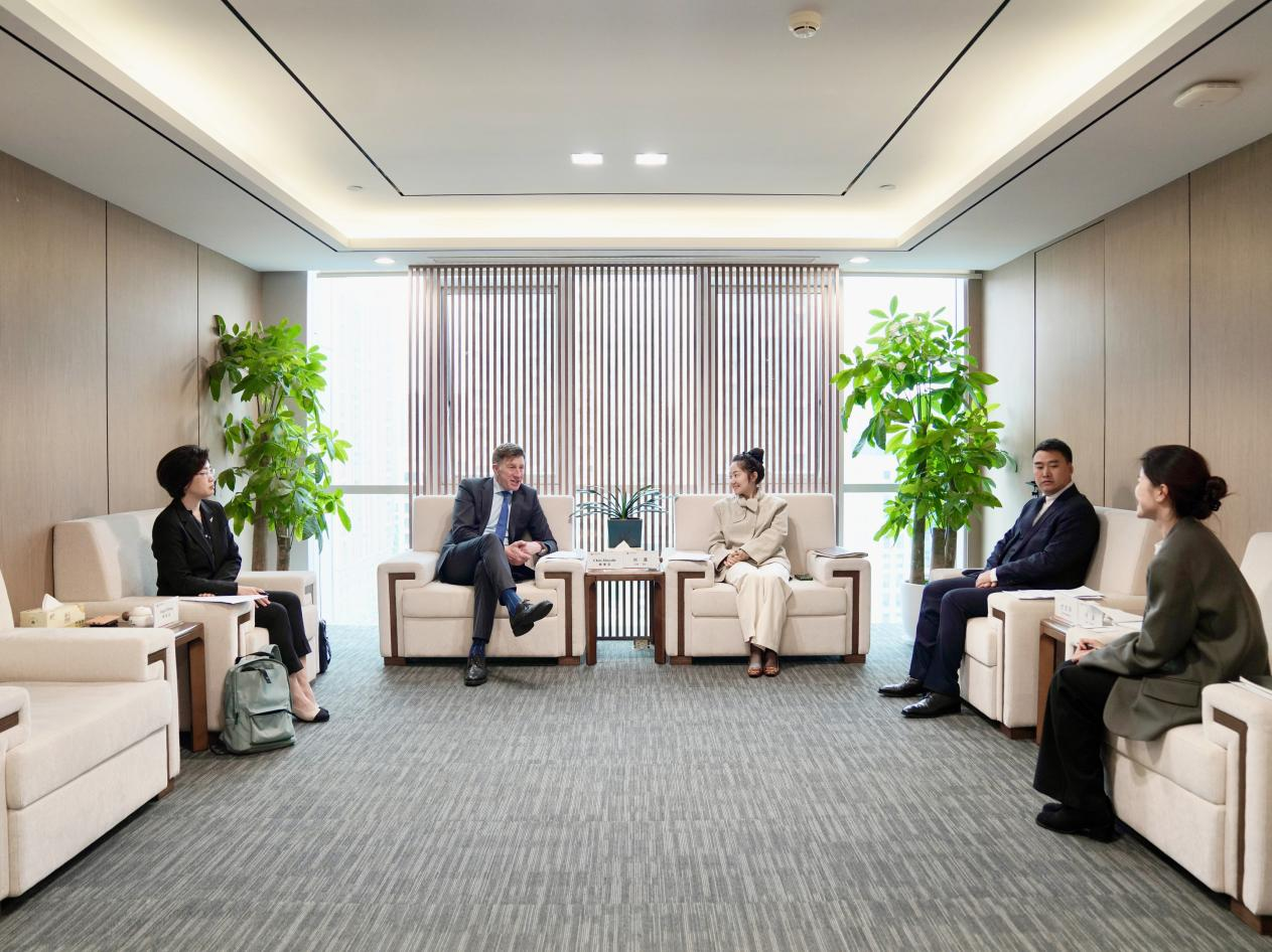 66dd6c0e-30e3-4b25-b2a4-fbedd14e4b77