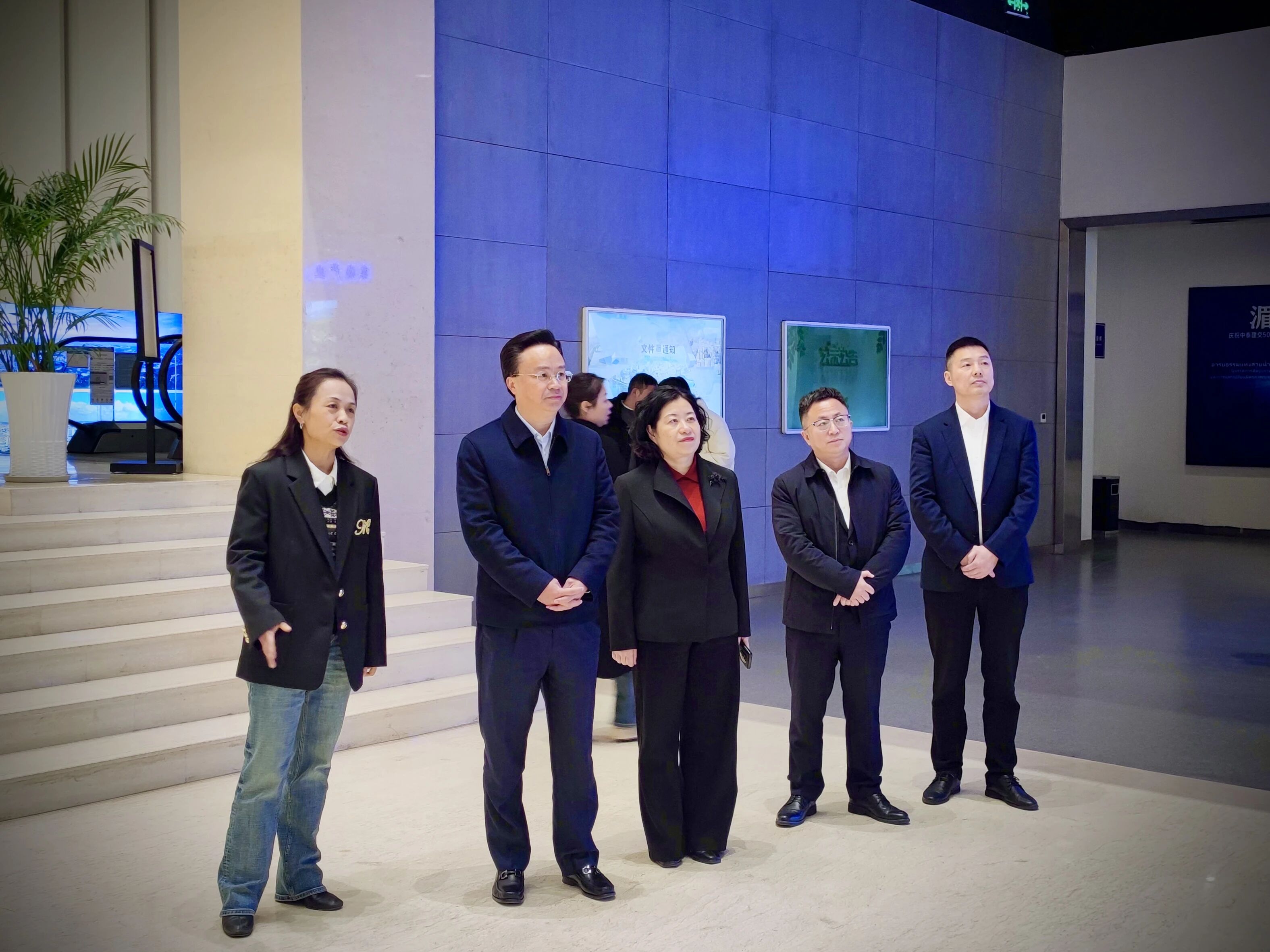 063c2235-1c8a-4ef1-b510-6a0fb283de85